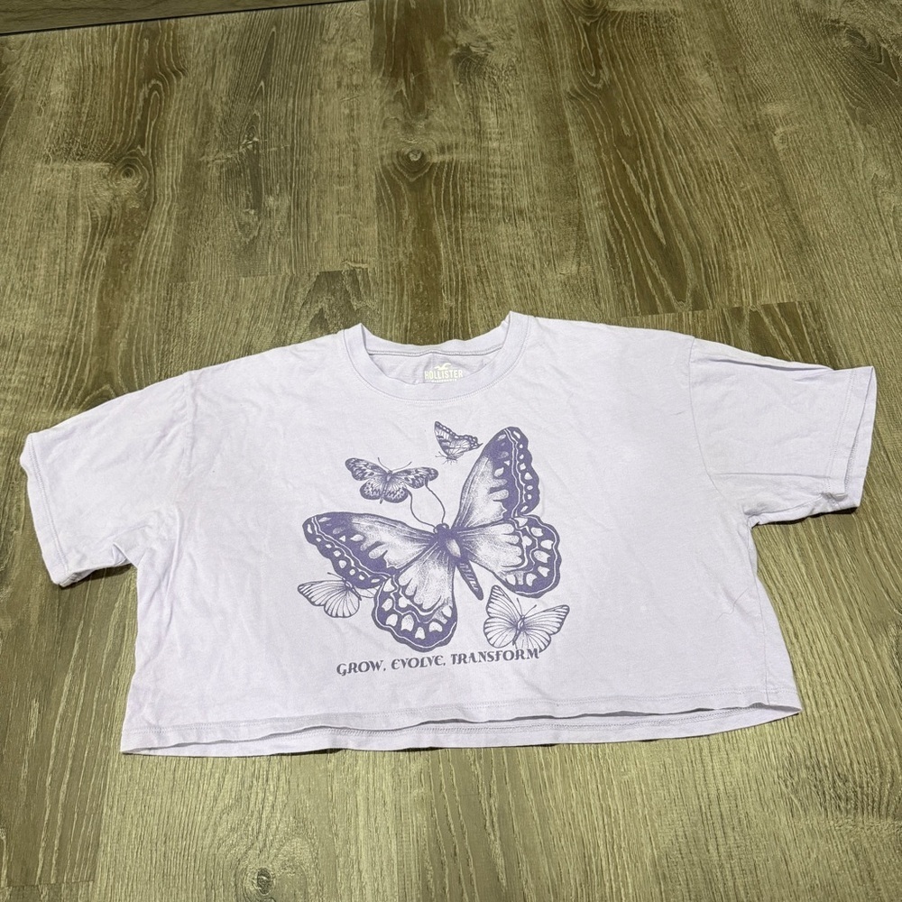Hollister Purple Butterfly Cropped Short Sleeve Shirt